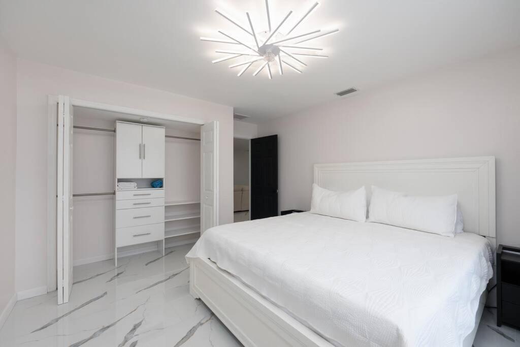 Luxury Style Townhome With Pool - 1 Miles To Bucs Stadium Tampa Eksteriør billede