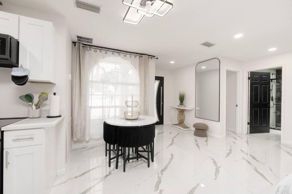 Luxury Style Townhome With Pool - 1 Miles To Bucs Stadium Tampa Eksteriør billede